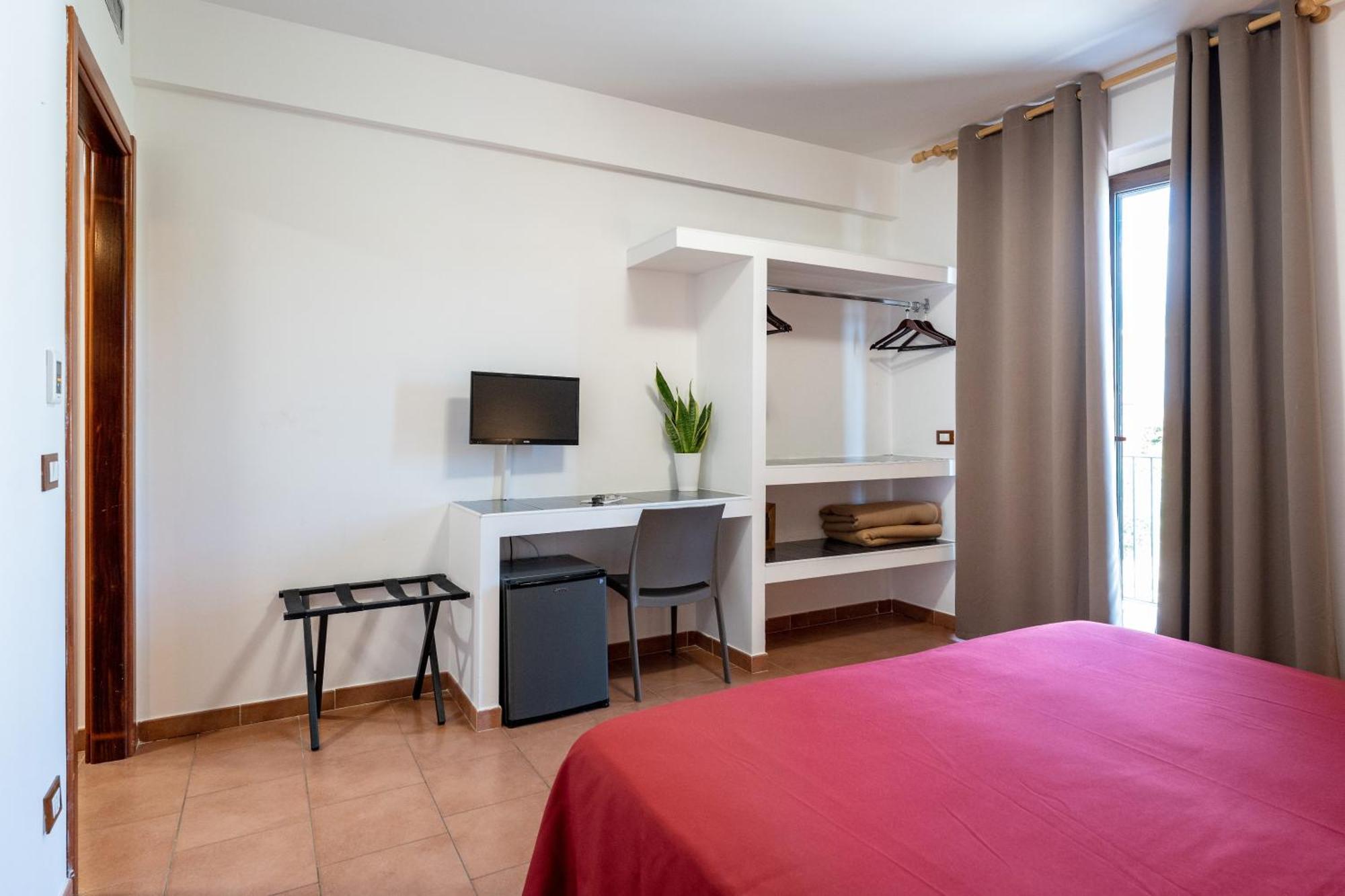 La Terra Dei Sogni Country Hotel Fiumefreddo di Sicilia Værelse billede